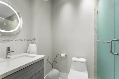 6921 Trouville Esplanade Miami Beach FL 33141