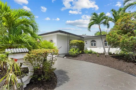 6921 Trouville Esplanade Miami Beach FL 33141