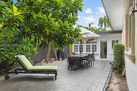 6921 Trouville Esplanade Miami Beach FL 33141