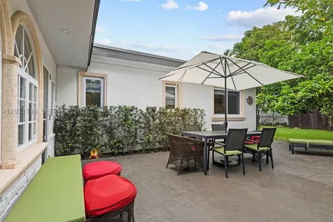 6921 Trouville Esplanade Miami Beach FL 33141