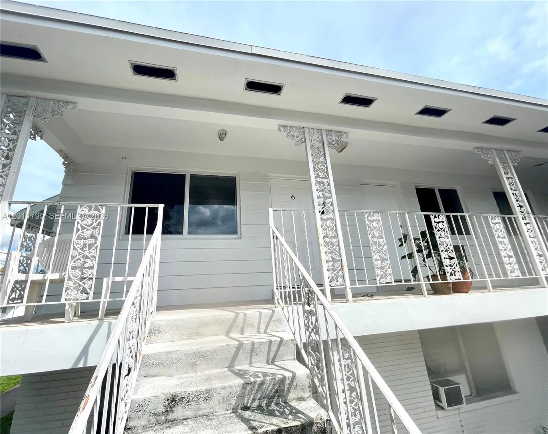 601 S 19th Avenue Hollywood FL 33020