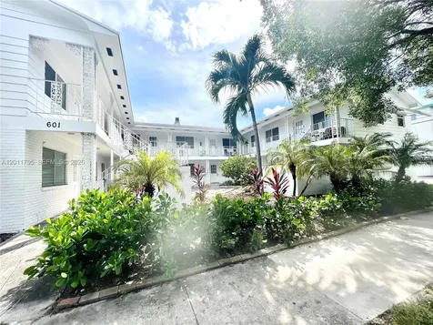 601 S 19th Avenue Hollywood FL 33020