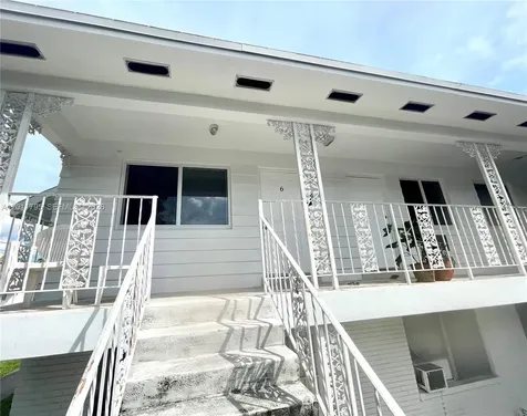 601 S 19th Avenue Hollywood FL 33020