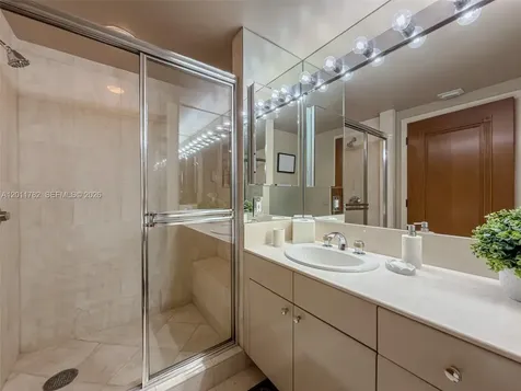 2000 Island Boulevard Aventura FL 33160