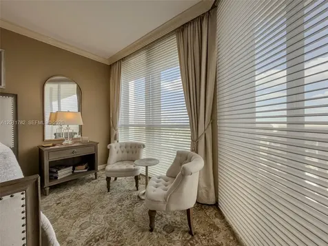 2000 Island Boulevard Aventura FL 33160
