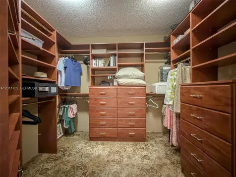 2000 Island Boulevard Aventura FL 33160