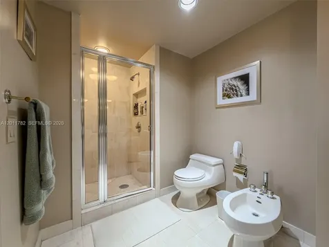 2000 Island Boulevard Aventura FL 33160