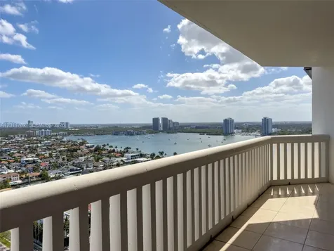 2000 Island Boulevard Aventura FL 33160