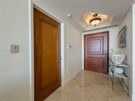 2000 Island Boulevard Aventura FL 33160