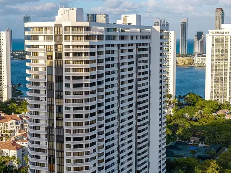 2000 Island Boulevard Aventura FL 33160