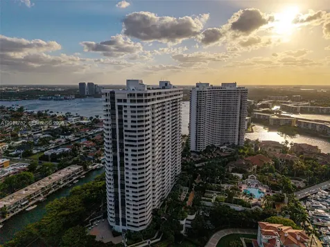 2000 Island Boulevard Aventura FL 33160