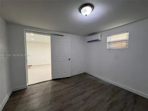 5800 Taylor Street Hollywood FL 33021