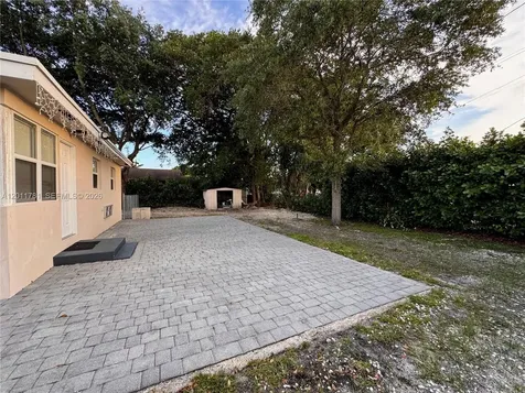 5800 Taylor Street Hollywood FL 33021
