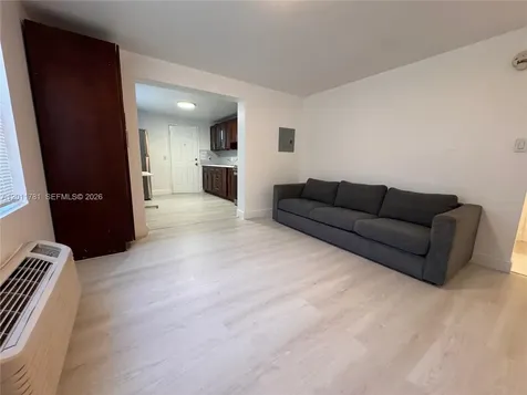 5800 Taylor Street Hollywood FL 33021