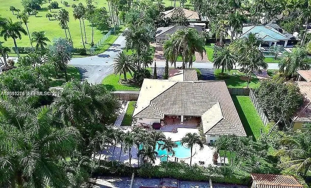 12421 SW 76th Street Miami FL 33183