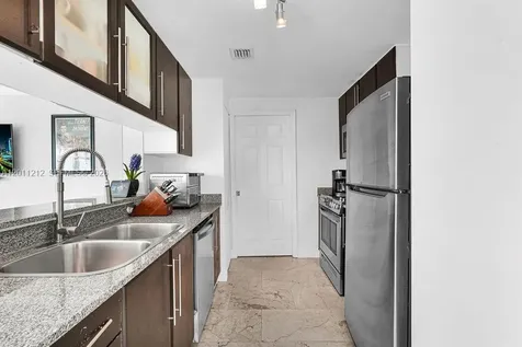 275 NE 18th Street Miami FL 33132