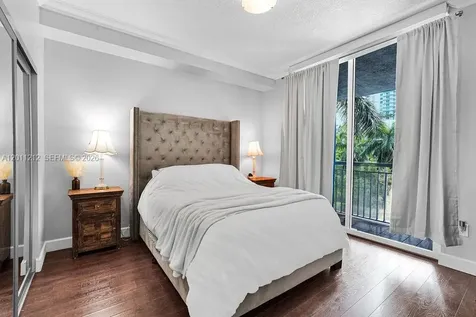 275 NE 18th Street Miami FL 33132