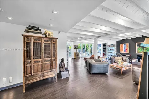 4975 Delaware Avenue Miami Beach FL 33140