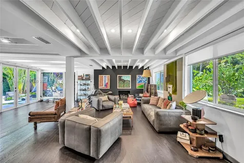 4975 Delaware Avenue Miami Beach FL 33140