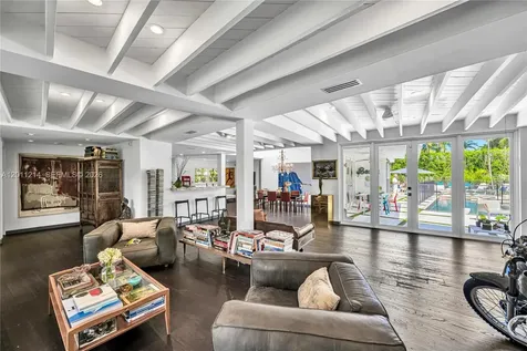 4975 Delaware Avenue Miami Beach FL 33140