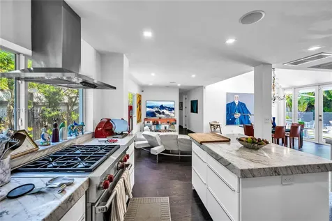 4975 Delaware Avenue Miami Beach FL 33140