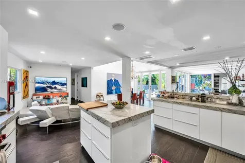4975 Delaware Avenue Miami Beach FL 33140