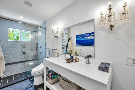 4975 Delaware Avenue Miami Beach FL 33140