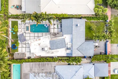 4975 Delaware Avenue Miami Beach FL 33140