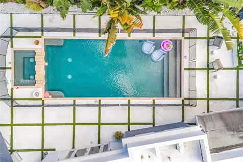 4975 Delaware Avenue Miami Beach FL 33140