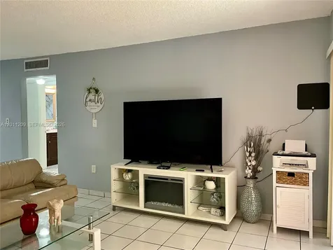 1910 W 56th Street Hialeah FL 33012