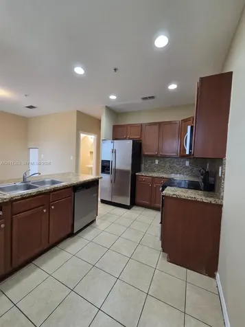 2851 W Prospect Road Tamarac FL 33309
