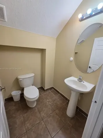 2851 W Prospect Road Tamarac FL 33309