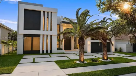 16022 NW 83rd Court Miami Lakes FL 33016