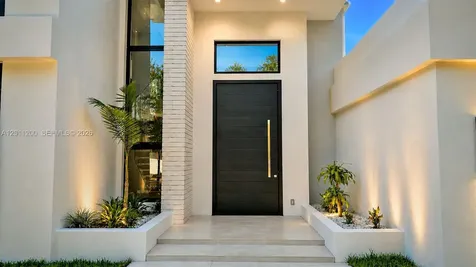 16022 NW 83rd Court Miami Lakes FL 33016