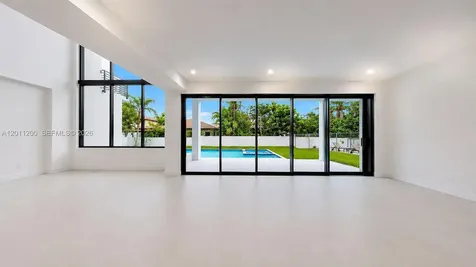 16022 NW 83rd Court Miami Lakes FL 33016