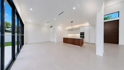 16022 NW 83rd Court Miami Lakes FL 33016