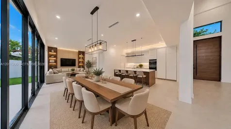 16022 NW 83rd Court Miami Lakes FL 33016
