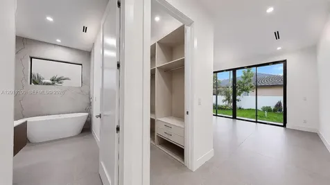 16022 NW 83rd Court Miami Lakes FL 33016