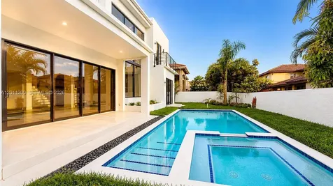 16022 NW 83rd Court Miami Lakes FL 33016