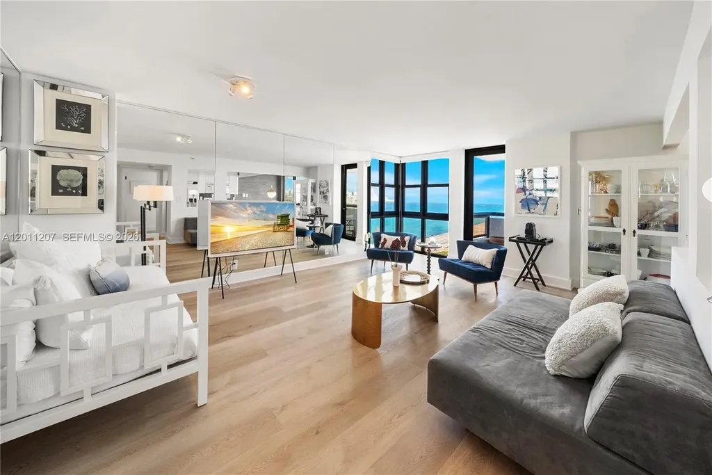 2555 Collins Avenue Miami Beach FL 33140