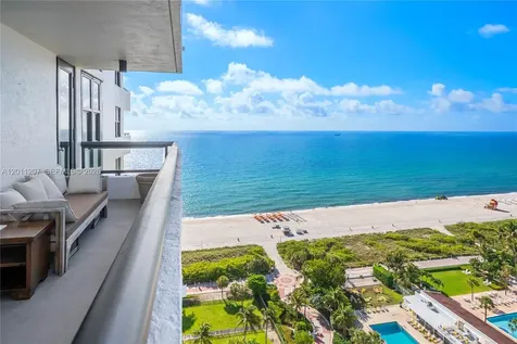 2555 Collins Avenue Miami Beach FL 33140