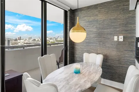 2555 Collins Avenue Miami Beach FL 33140