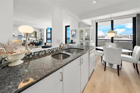 2555 Collins Avenue Miami Beach FL 33140
