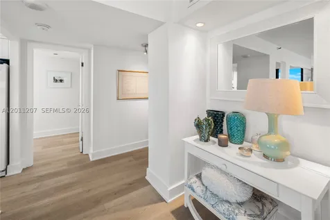 2555 Collins Avenue Miami Beach FL 33140