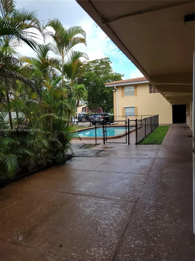 8704 NW 35th Street Coral Springs FL 33065