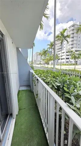 2575 SW 27th Avenue Miami FL 33133