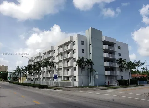 2575 SW 27th Avenue Miami FL 33133