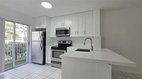 2575 SW 27th Avenue Miami FL 33133