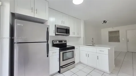2575 SW 27th Avenue Miami FL 33133