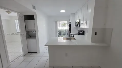 2575 SW 27th Avenue Miami FL 33133